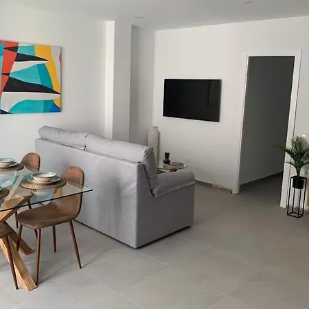 Encanto I Solo Familias Y Parejas En Zona Centro *