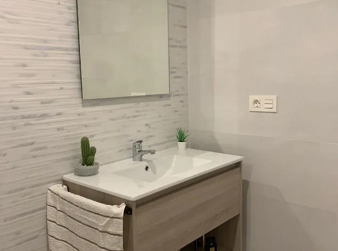 公寓 Encanto I Solo Familias Y Parejas En Zona Centro 科尼尔-德拉弗龙特拉