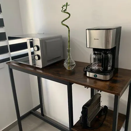 Encanto I Solo Familias Y Parejas En Zona Centro *