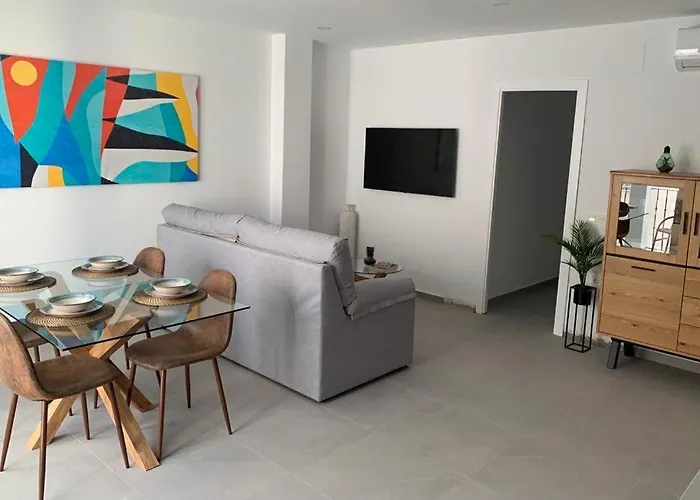 Encanto I Solo Familias Y Parejas En Zona Centro *